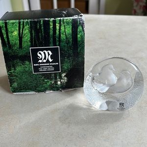 Mat Jonasson Sweden Scandinavian Art Glass Crystal Turtle Doves w Box